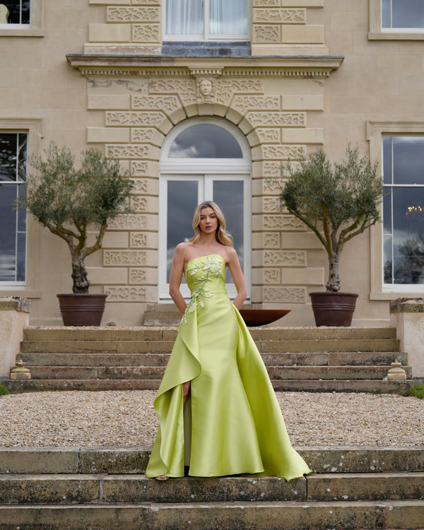 Bachelorette Dresses: Flirty, Fun, and Feminine Styles for Your Party Galisa Grace Bachelorette Dresses: Flirty, Fun, and Feminine Styles for Your Party Galisa Grace